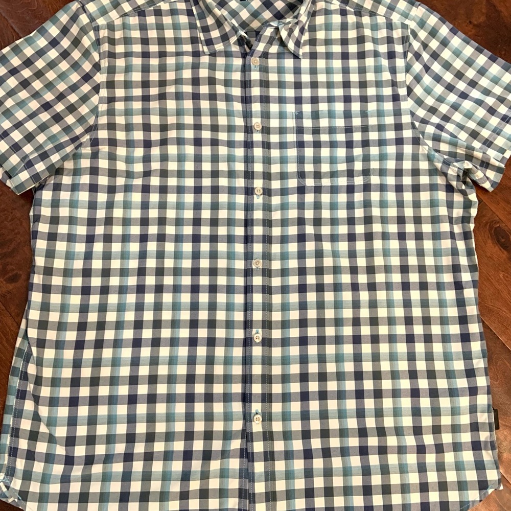 NorthFace Mens Button Down XXL Short Sleeve